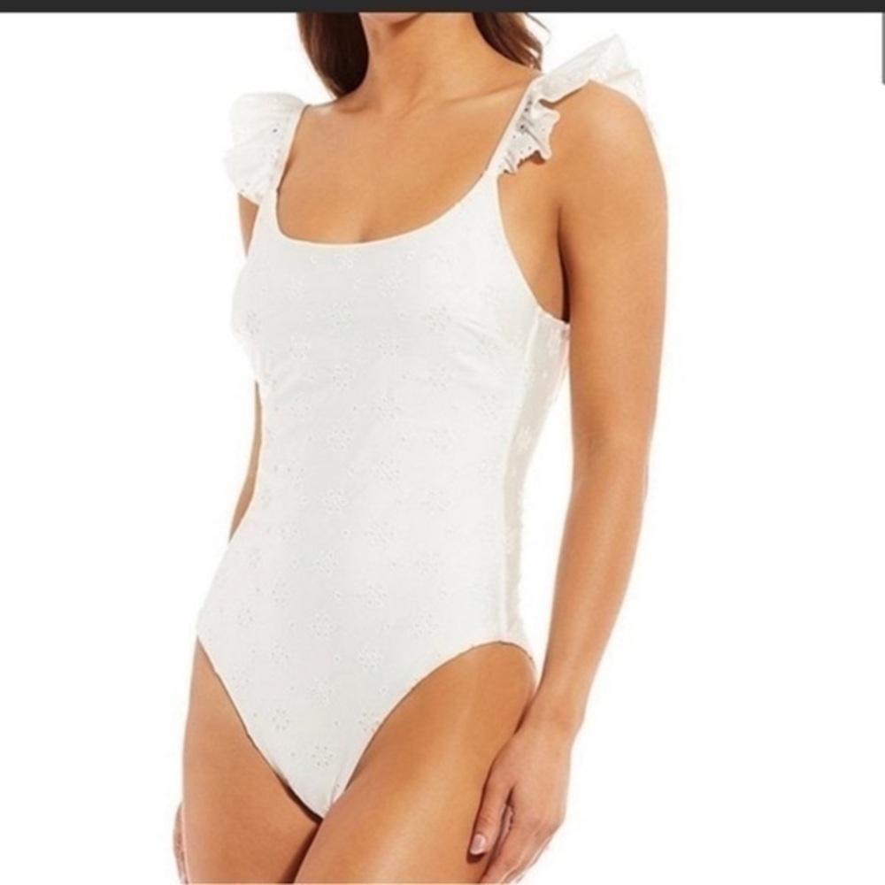 UEC Chelsea & Violet Ivory White EYELET & Ruffle details one piece Swimsuit SZ M